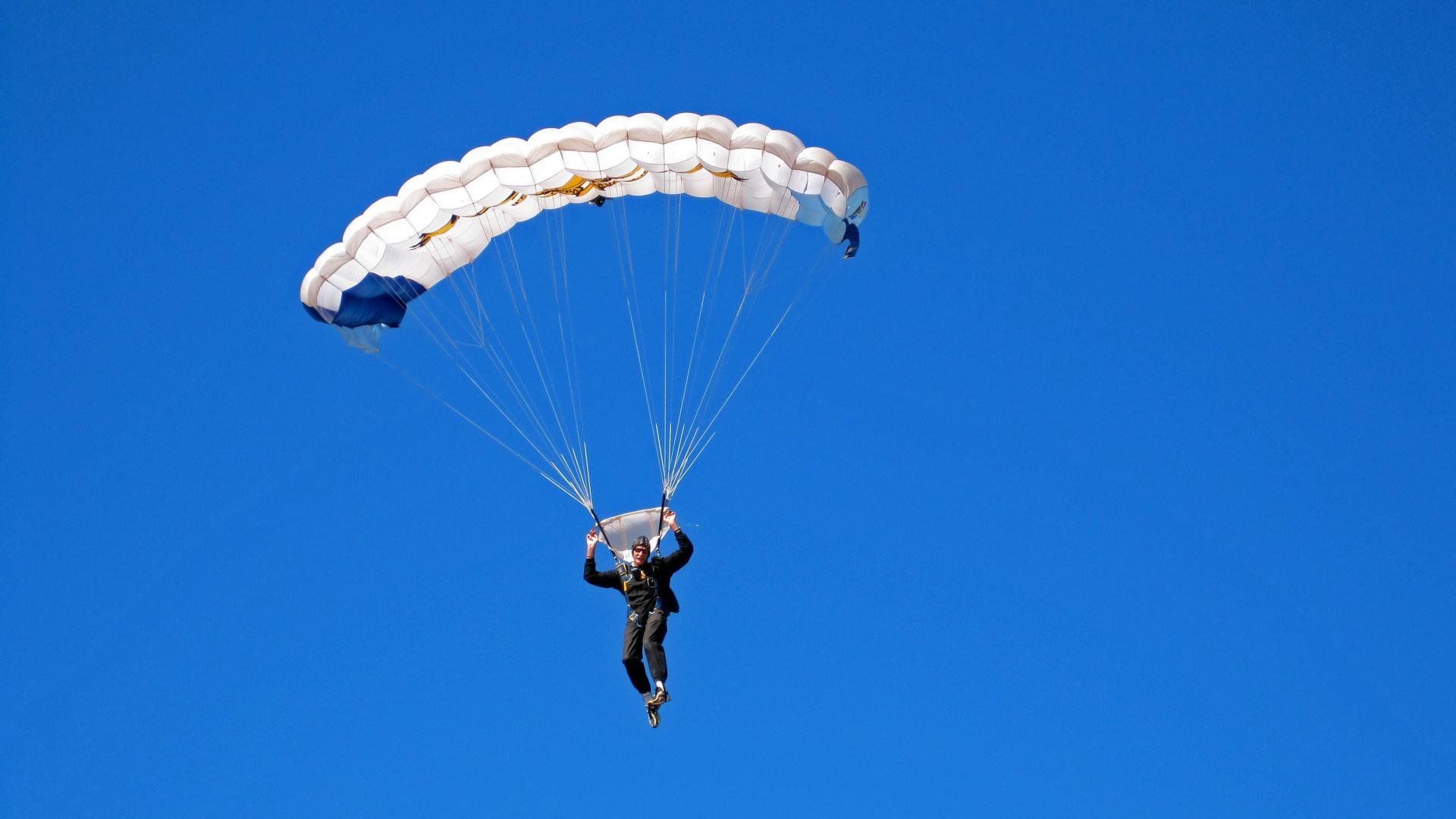 乒乓球世界杯总决赛在成都落幕 中国包揽单双冠军